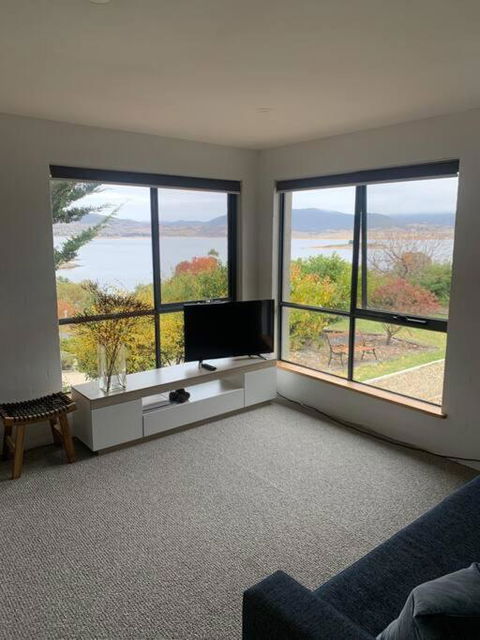 Apartment Minutes To Lake - Tourism Guide 0