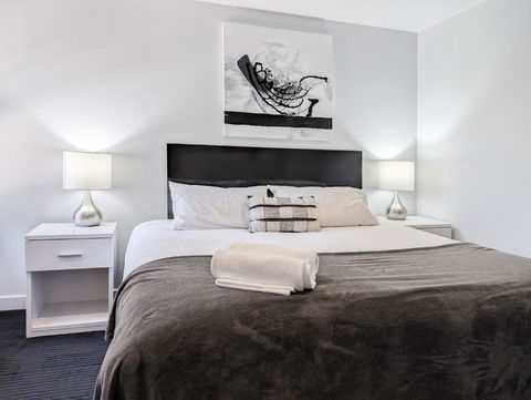 Apartments On Chapman - Tourism Guide 3