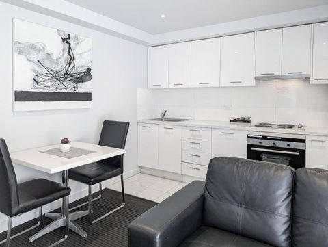 Apartments On Chapman - Tourism Guide 1