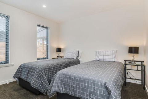 Apartments On Fraser Bicheno - Tourism Guide 3