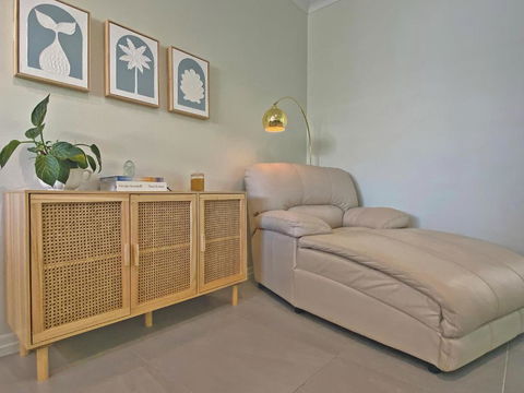 Apipi Holiday House - Tourism Guide 1