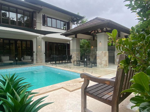 AQUA Beachfront Villa Port Douglas - Tourism Guide 3