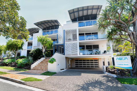 Aqua Promenade Beachfront Holiday Apartments - Tourism Guide 0