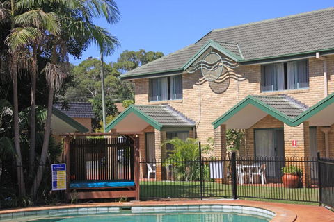 Aqua Villa Holiday Apartments - Tourism Guide 0