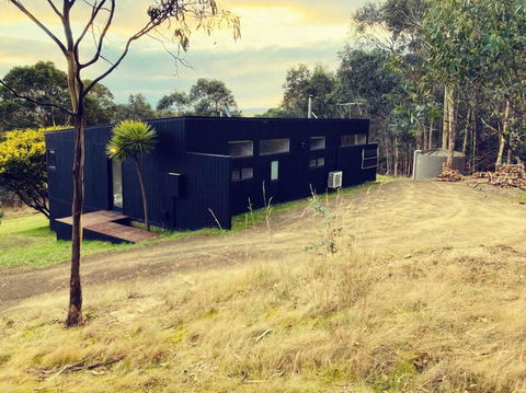Architecturally Designed Rural Retreat - Tourism Guide 3