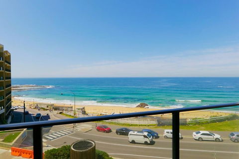 Arena Newcastle Beach - Tourism Guide 2