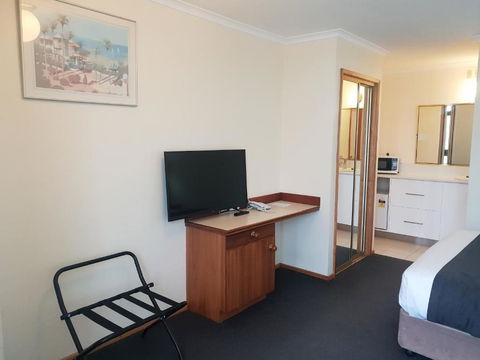 Argyle Motor Lodge - Tourism Guide 1