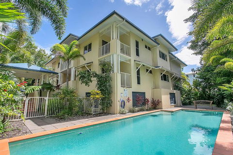 Arlington Apartments - Tourism Guide 4
