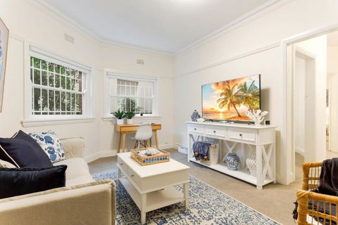 Art Deco Apartment Meters Away From The Beach - Tourism Guide 0