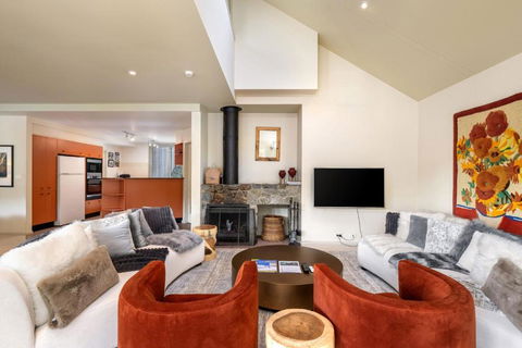 Aspect 5 Chalet A Stones Throw From All Thredbo Has To Offer - Tourism Guide 1