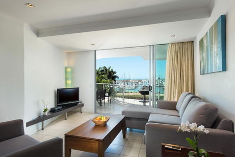 At Marina Shores - Tourism Guide 4