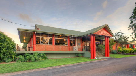 Atherton Apartments - Tourism Guide 4