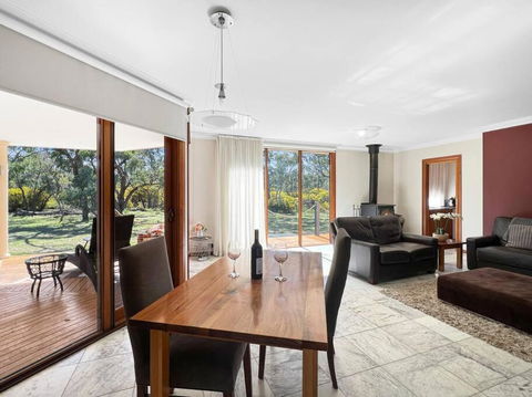 Aurora Cottages - Six Seasons - Tourism Guide 1