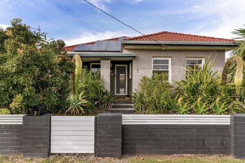 Avondale 7 Cashmore Street - Tourism Guide 0