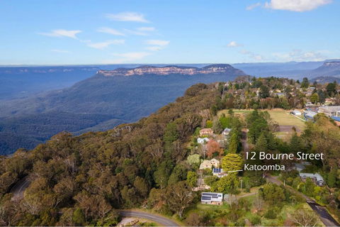 Avondale Mountain Cottage - Tourism Guide 4