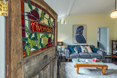 Avondale Mountain Cottage - Tourism Guide 0