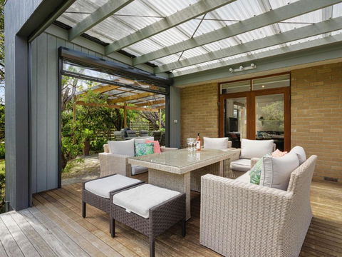 Avonlea Sorrento Holiday House - Tourism Guide 4