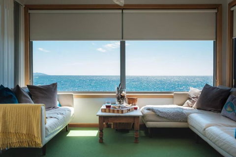 Awesome Beach House Bicheno - Tourism Guide 0