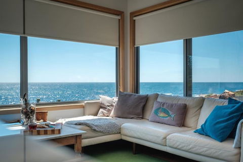 Awesome Beach House Bicheno - Tourism Guide 1