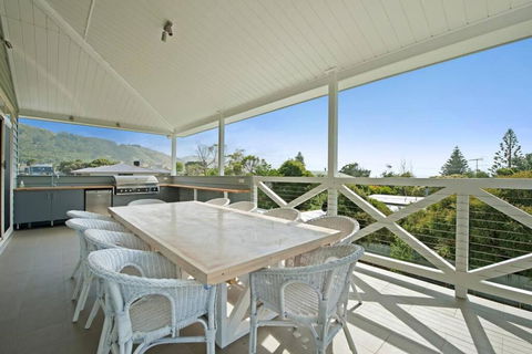 Apollo Bay Oceanview Mountain Retreat, Pet Friendly, EV Station, Fireplace - Tourism Guide 0