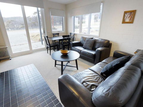Apartment 4 - Tourism Guide 1