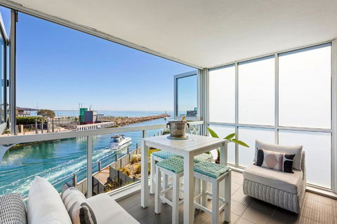 Azure Bliss Luxe With Water Views Walk To Beach - Tourism Guide 0