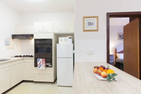 B3 Crawley Apartment 1 BRM & Sleepout Near UWA - Tourism Guide 4