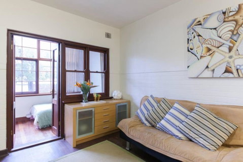 B3 Crawley Apartment 1 BRM & Sleepout Near UWA - Tourism Guide 3
