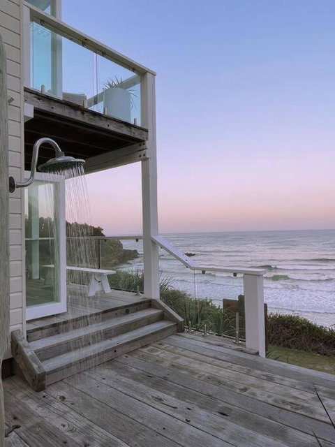BAY PROPERTIES . Beach House Studio - Tourism Guide 0