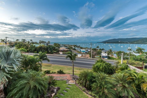 Hayman Views - Travel Search 2