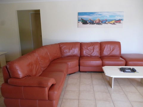 Le Lavandou Holiday Apartments - Cruises Travel 30