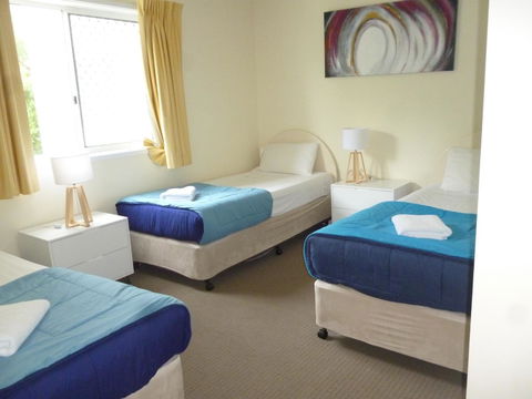Le Lavandou Holiday Apartments - Cruises Travel 11