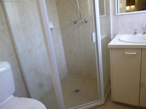 Le Lavandou Holiday Apartments - Cruises Travel 16
