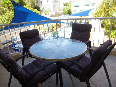 Le Lavandou Holiday Apartments - Cruises Travel 15