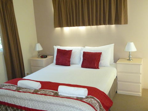 Le Lavandou Holiday Apartments - Cruises Travel 28