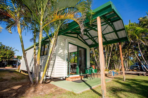 NRMA Bowen Beachfront Holiday Park - Travel Search 10