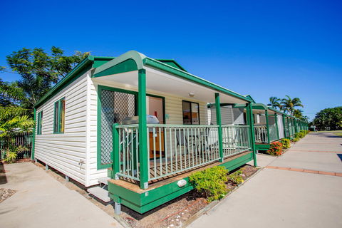 NRMA Bowen Beachfront Holiday Park - Travel Search 17
