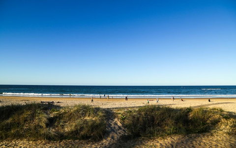 Pacific Regis Beachfront Holiday Apartments - Tourism Guide 13