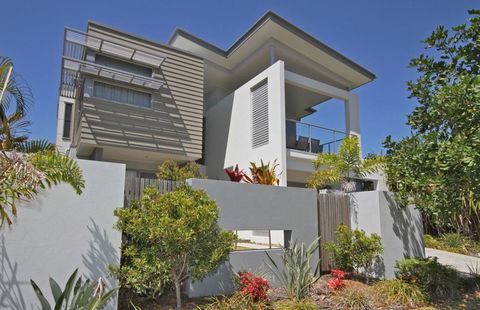 48 Boardrider Crescent, Mt Coolum - Pet Friendly, WiFi, Linen Incl. 500 BOND - Travel Search 0