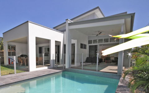 48 Boardrider Crescent, Mt Coolum - Pet Friendly, WiFi, Linen Incl. 500 BOND - Travel Search 1