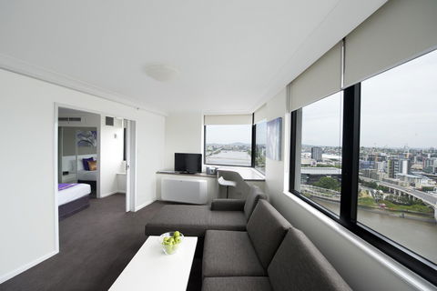 Park Regis North Quay - Cruises Travel 41