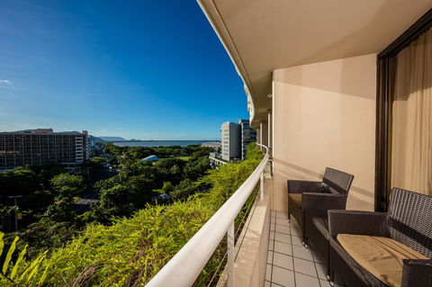 Hilton Cairns - Tourism Guide 27