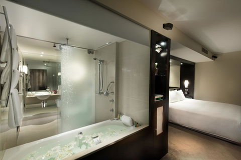 Hilton Cairns - Tourism Guide 19