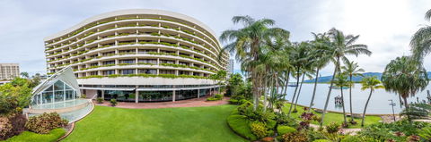 Hilton Cairns - Tourism Guide 18