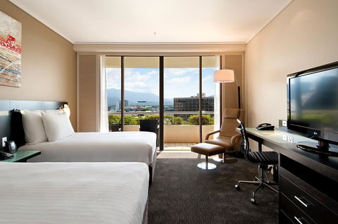 Hilton Cairns - Tourism Guide 33