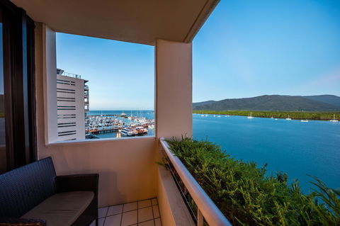 Hilton Cairns - Tourism Guide 30