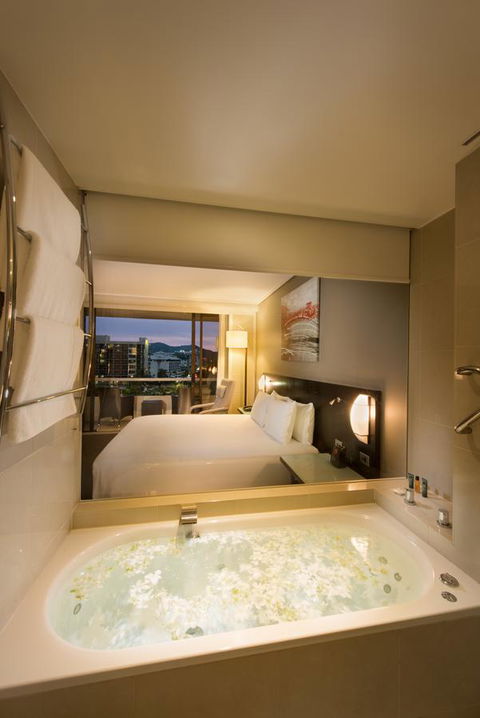 Hilton Cairns - Tourism Guide 22