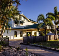 Shamrock Gardens Motel - Travel Search