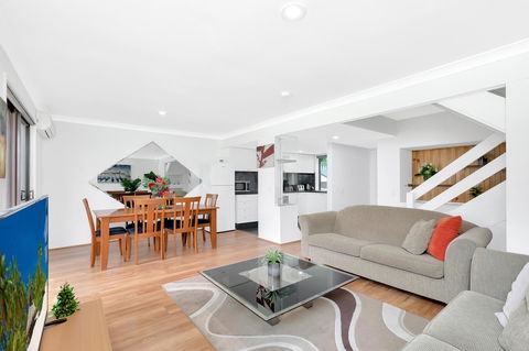 Fountain View Estate - We Accommodate - Travel Search 8