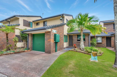 Fountain View Estate - We Accommodate - Travel Search 11